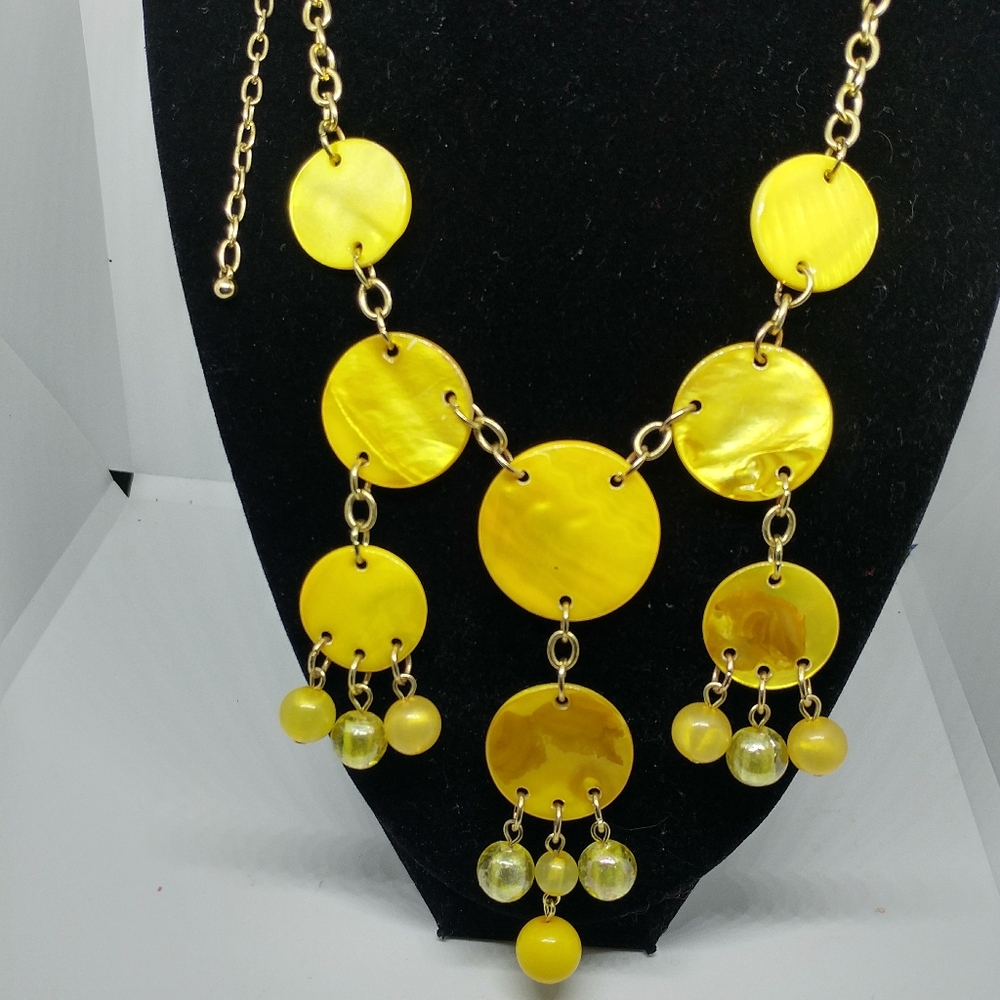 Yellow Mother of Pearl Necklace